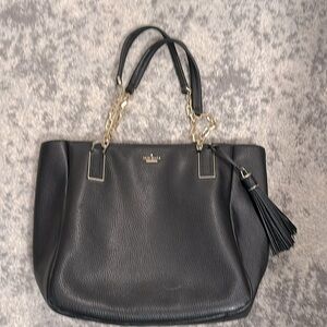 Kate Spade tote with zipper.